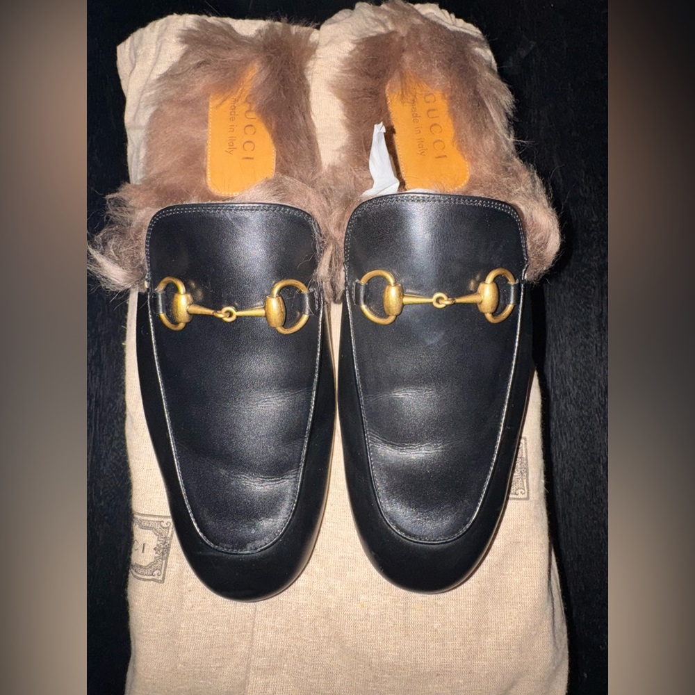 Men Gucci Fur mule